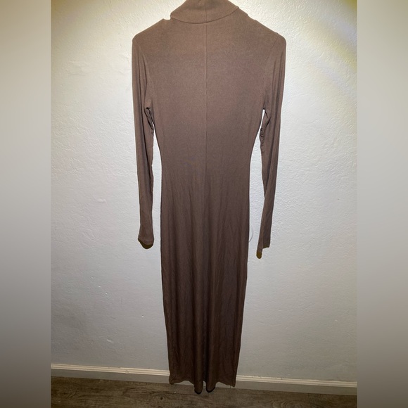 SKIMS Soft Lounge Long Sleeve Turtleneck Maxi Dress - Picture 4 of 5